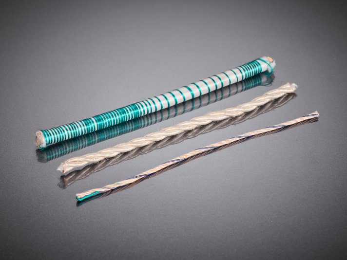 Bobinages bifilaires sûrs grâce à des fils de litz HF avec code couleur