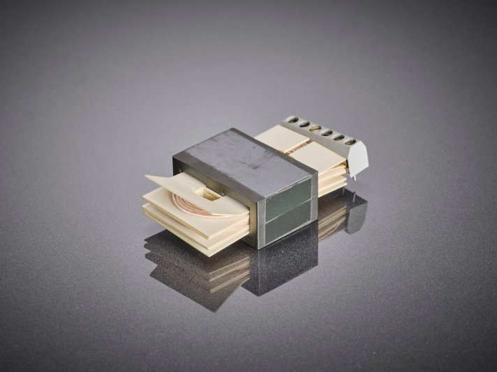 Fils de litz HF profilés pour la fabrication en série automatisée