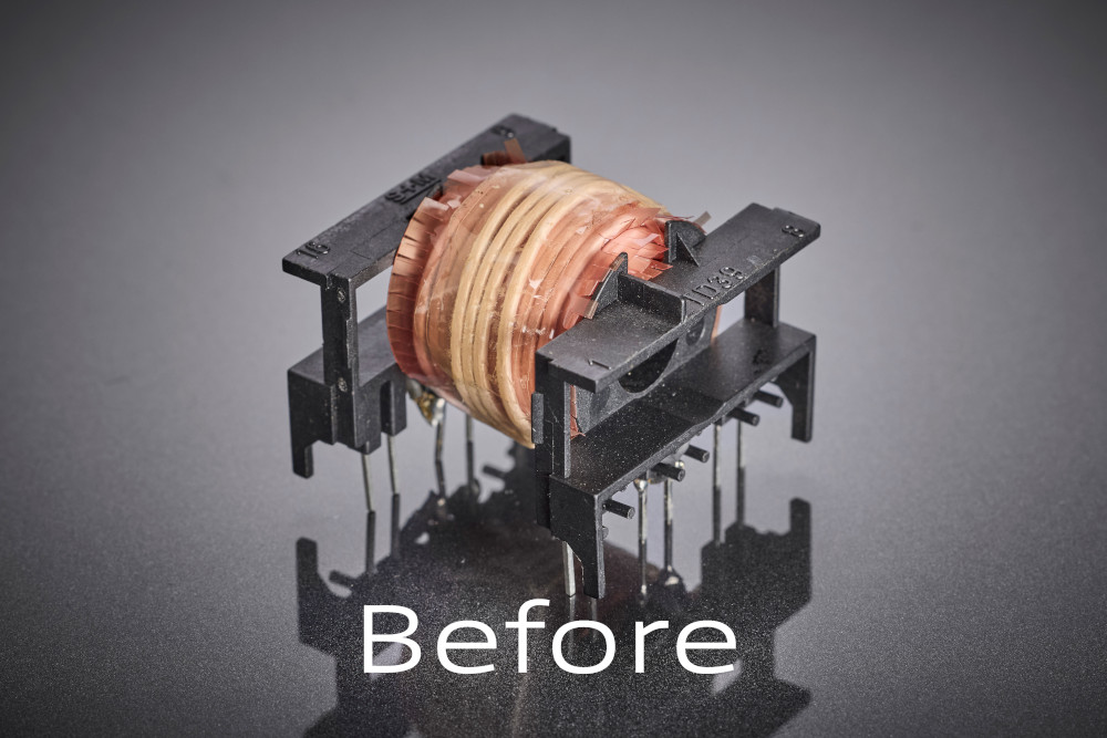 L'enroulement d'origine du transformateur avec une géométrie de conducteur conventionnelle montre les limites structurelles aux fréquences de commutation élevées : pertes AC accrues, échauffement plus important et efficacité limitée dans un format compact.